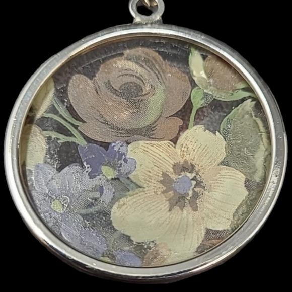 FASHION JEWELRY FLOWER PENDANT NECKLACE - Picture 4 of 6